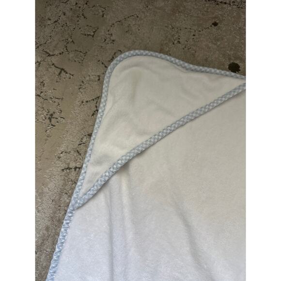Pottery Barn Gingham Baby Hooded Towel Blue - Picture 2 of 4